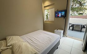 Suíte 14 - Hospedagem Guarujá